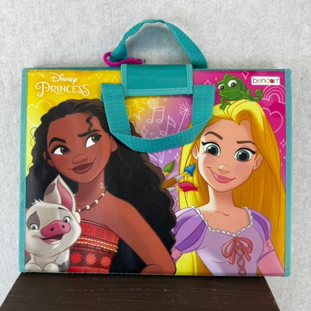 Disney Princess Art Activity Folder Bendon Moana Rapunzel Belle Jasmine Crayons